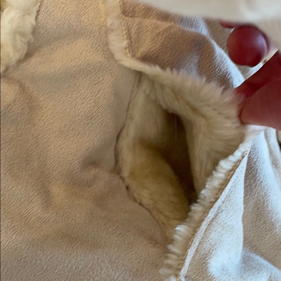 Come Quore Girls Tan Faux Fur and Suede Vest-Size 2 - Picture 3 of 6